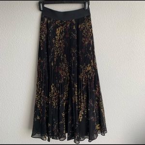 Aritzia Terre Skirt